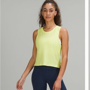 Lululemon train to be tank top